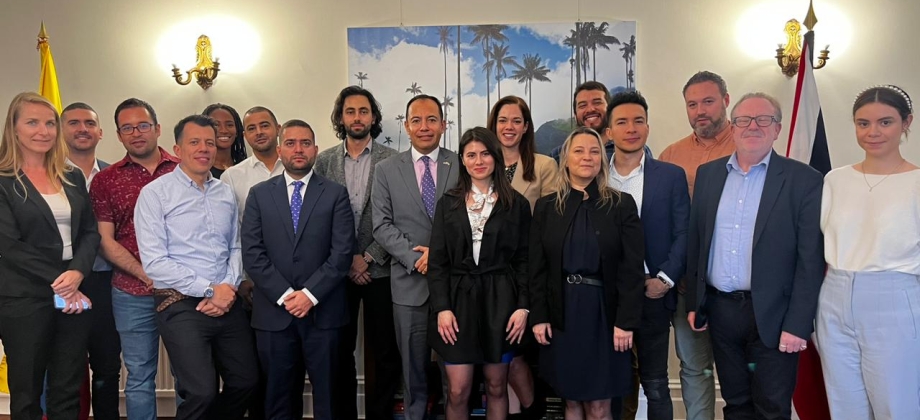 Embajada en Londres acompaña a la delegación colombiana invitada por la Real Academia de Ingeniería al LIF Advance Pitch Day