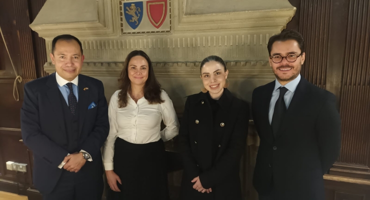 Embajada en el Reino Unido acompañó a la delegación colombiana en taller de expertos sobre pobreza multidimensional y bienestar de Universidad de Oxford
