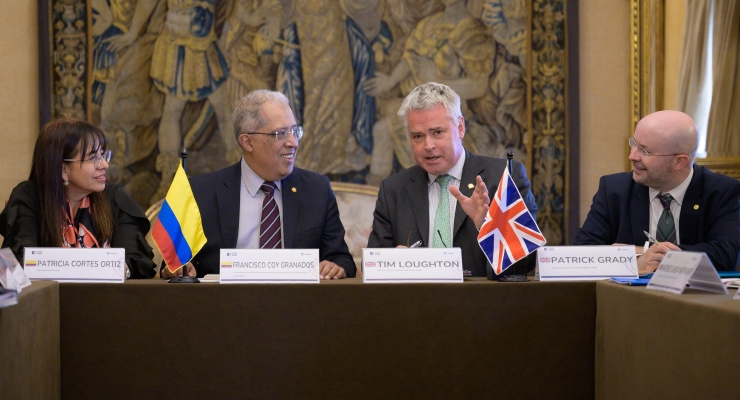 Colombia y Reino Unido profundizan su diálogo político